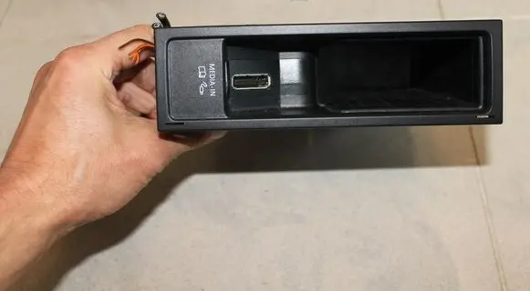 Volkswagen Tiguan USB control unit 5N0035341C