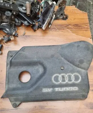 Audi A3 S3 8L Engine cover (trim) 06A103724A