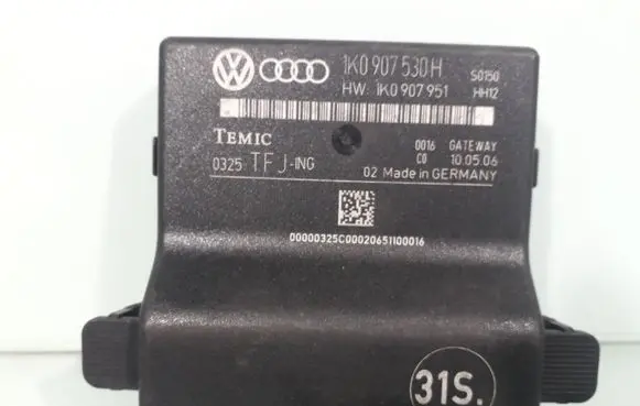 Volkswagen Golf Plus Gateway control module 1K0907530H 1K0907951
