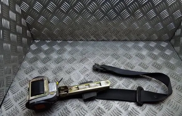 Mercedes-Benz E W210 Front seatbelt 1248600088 560627621