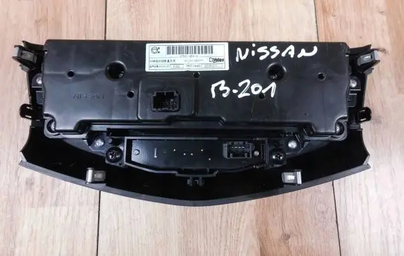Nissan Qashqai Climate control unit 275004EA1A