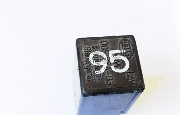 Seat Alhambra (Mk1) Other relay 701955200