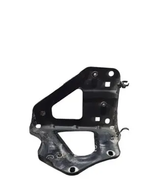Fender mounting bracket