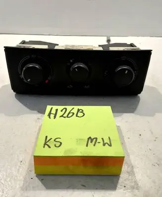 Skoda Fabia Mk2 (5J) Central console control unit 121212121