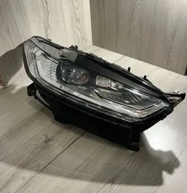 Ford Mondeo MK V Headlight/headlamp ES7313D154CD 89912880 L90185119