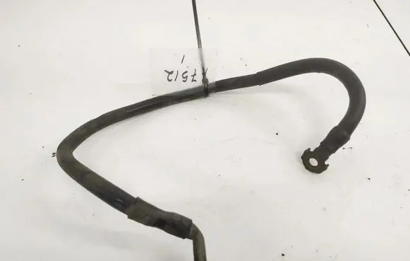 Skoda Octavia Mk2 (1Z) Positive cable (battery)