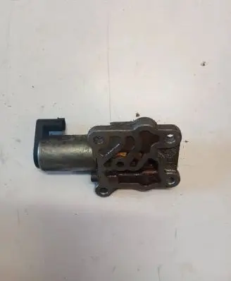 Volvo S80 Camshaft vanos timing valve 8670421