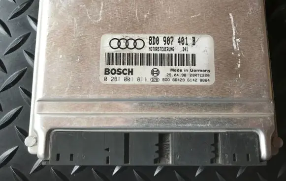 Audi A4 S4 B5 8D Engine control unit/module 8D0907401B 0281001811 28RTE220