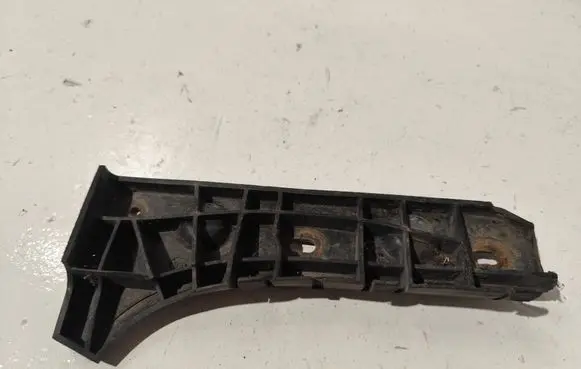 Audi A6 S6 C5 4B Front bumper mounting bracket 4b0807284b