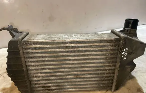 Opel Astra H Intercooler radiator 13213402