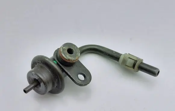 Daewoo Lanos Fuel pressure regulator