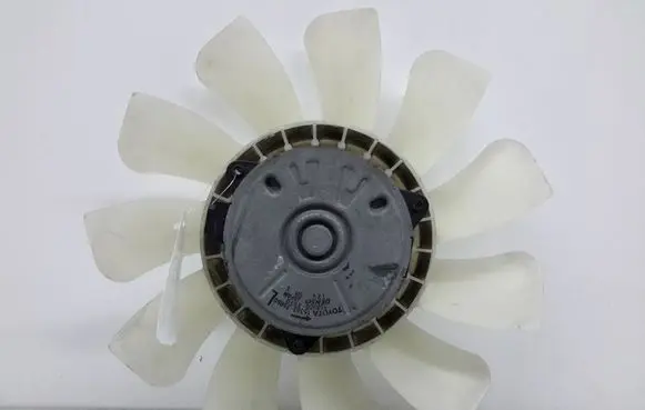 Lexus IS 220D-250-350 Radiator cooling fan shroud 1636326060