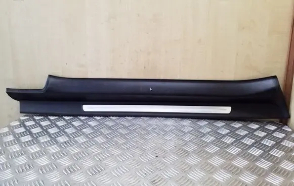 Audi TT TTS Mk2 Side skirt front trim 8J0853491G