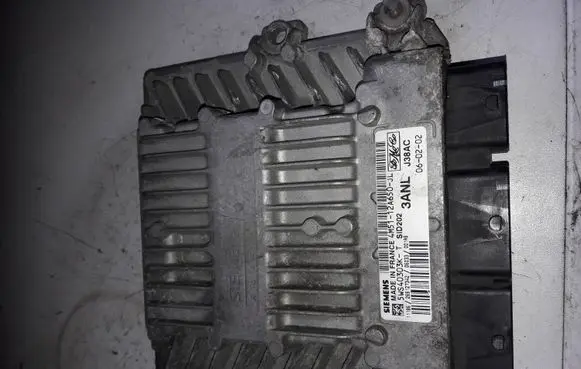 Ford Focus Engine control unit/module 5WS40303K