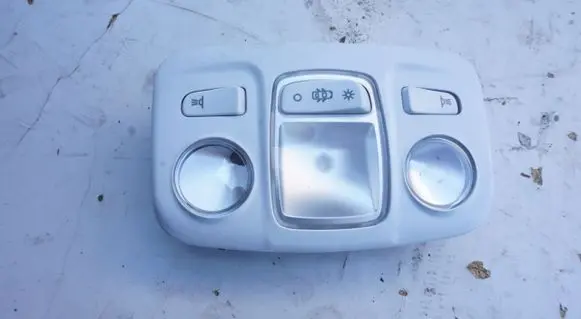Peugeot 308 Front seat light