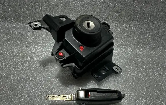 Audi Q7 4L Ignition lock 4F0910131E 4F0837220R