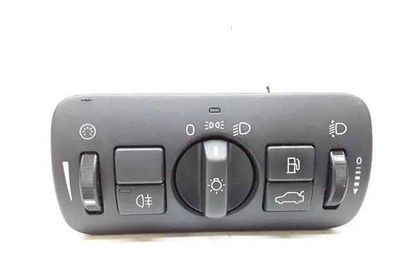 Volvo V70 Light switch 30739413