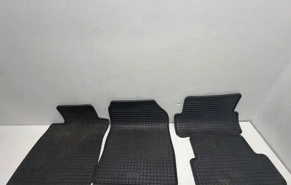 Renault Clio IV Car floor mat set 
