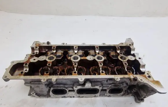 Nissan Qashqai Engine head 110425271R