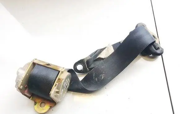 Toyota Yaris Rear seatbelt c085407 7h7520