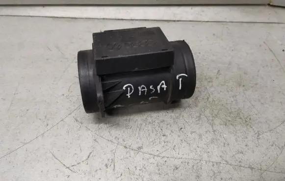 Volkswagen PASSAT B5 Mass air flow meter 074906461 71822101