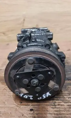 Volvo S40 Air conditioning (A/C) compressor (pump) 3M5H19D629HB