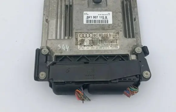 Audi A4 S4 B8 8K Engine control unit/module ECU 8K1907115B 8K1907115 0261201958