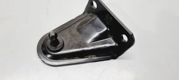 Honda CR-V Shock absorber/damper mounting bracket 74823TNYJ00