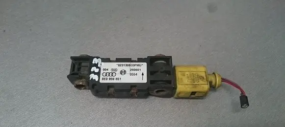 Audi A6 S6 C5 4B Airbag deployment crash/impact sensor 8E0959651