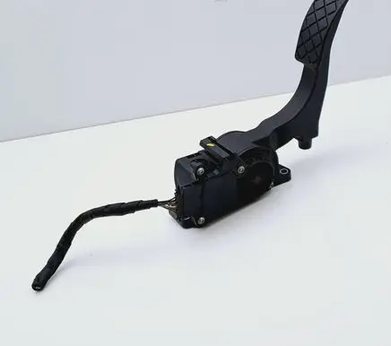 Volkswagen Polo IV 9N3 Accelerator throttle pedal 0280755063