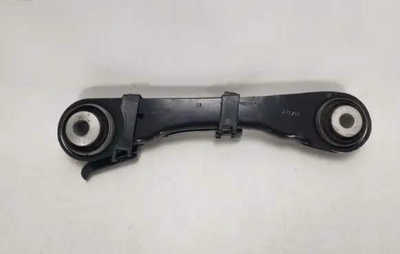BMW 8 G15 Rear control arm 6867337