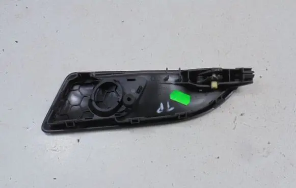 Skoda Octavia Mk2 (1Z) Rear door interior handle 1Z0839248