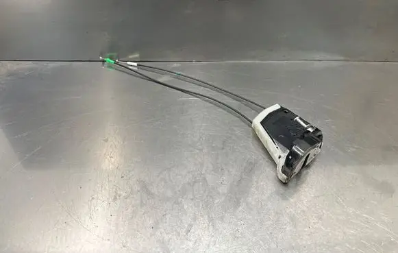 Toyota Yaris Rear door lock