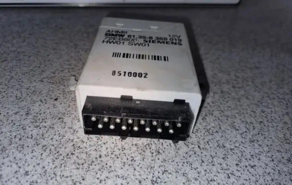 BMW 5 E39 Tow bar trailer control unit/module 61358369019