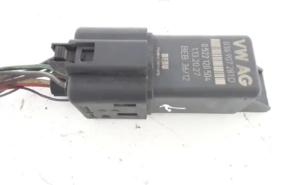 Skoda Octavia Mk2 (1Z) Glow plug pre-heat relay 038907281D