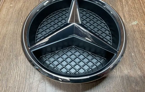 Mercedes-Benz ML W166 Manufacturer badge logo/emblem A0008880060