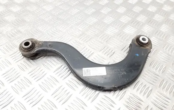 Volkswagen PASSAT B8 Rear upper control arm/wishbone 5Q0505323D