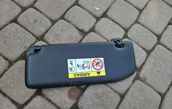 Opel Mokka B Sun visor 5O5P5L5E5X0052