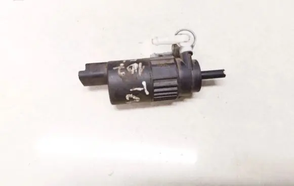 Nissan Terrano Windscreen/windshield washer pump