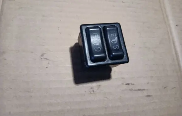 Mitsubishi Pajero Pinin Seat heating switch 33270