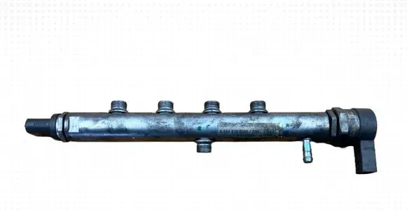 Mercedes-Benz E W213 Fuel main line pipe A6540700095 1628400226