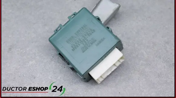 Toyota Yaris Door control unit/module 859800D010