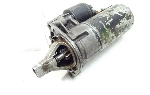 Chrysler LeBaron Starter motor 0001108135