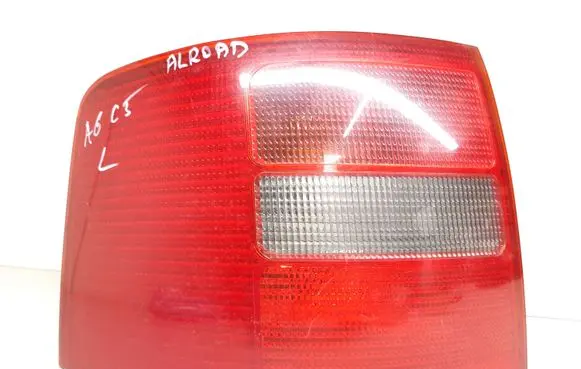 Audi A6 S6 C5 4B Rear/tail lights 4B9945095