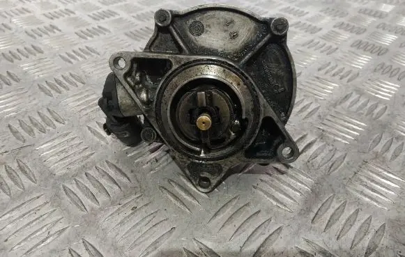 Audi A8 S8 D2 4D Vacuum pump 057145100B