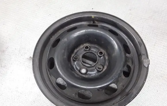 Volkswagen Golf IV R14 steel rim 1J0601027J