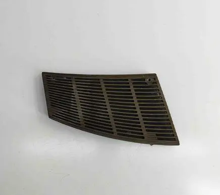 Mercedes-Benz S W126 Dash center speaker trim cover A1266806739