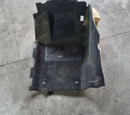 Mercedes-Benz ML W164 Front floor carpet liner A1646800340 530000645153 141640003