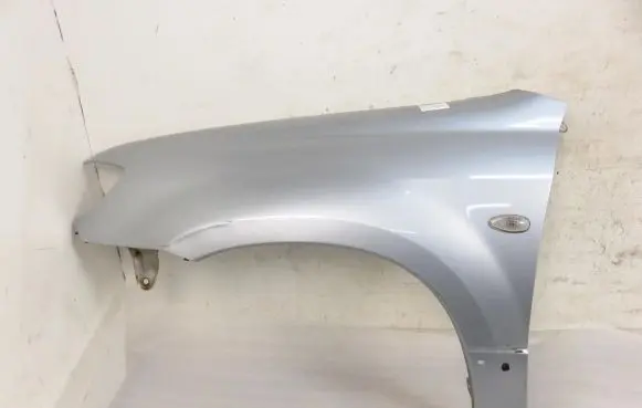 Mitsubishi Outlander Fender