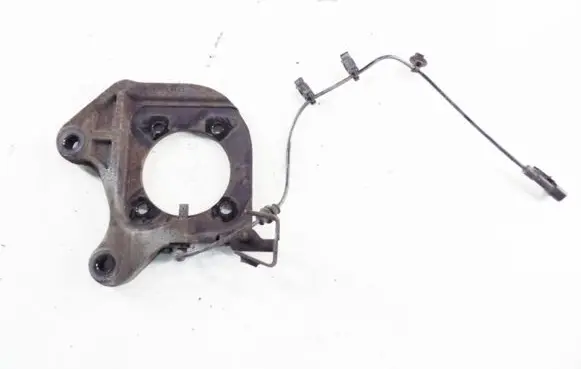 Rear wheel hub spindle/knuckle